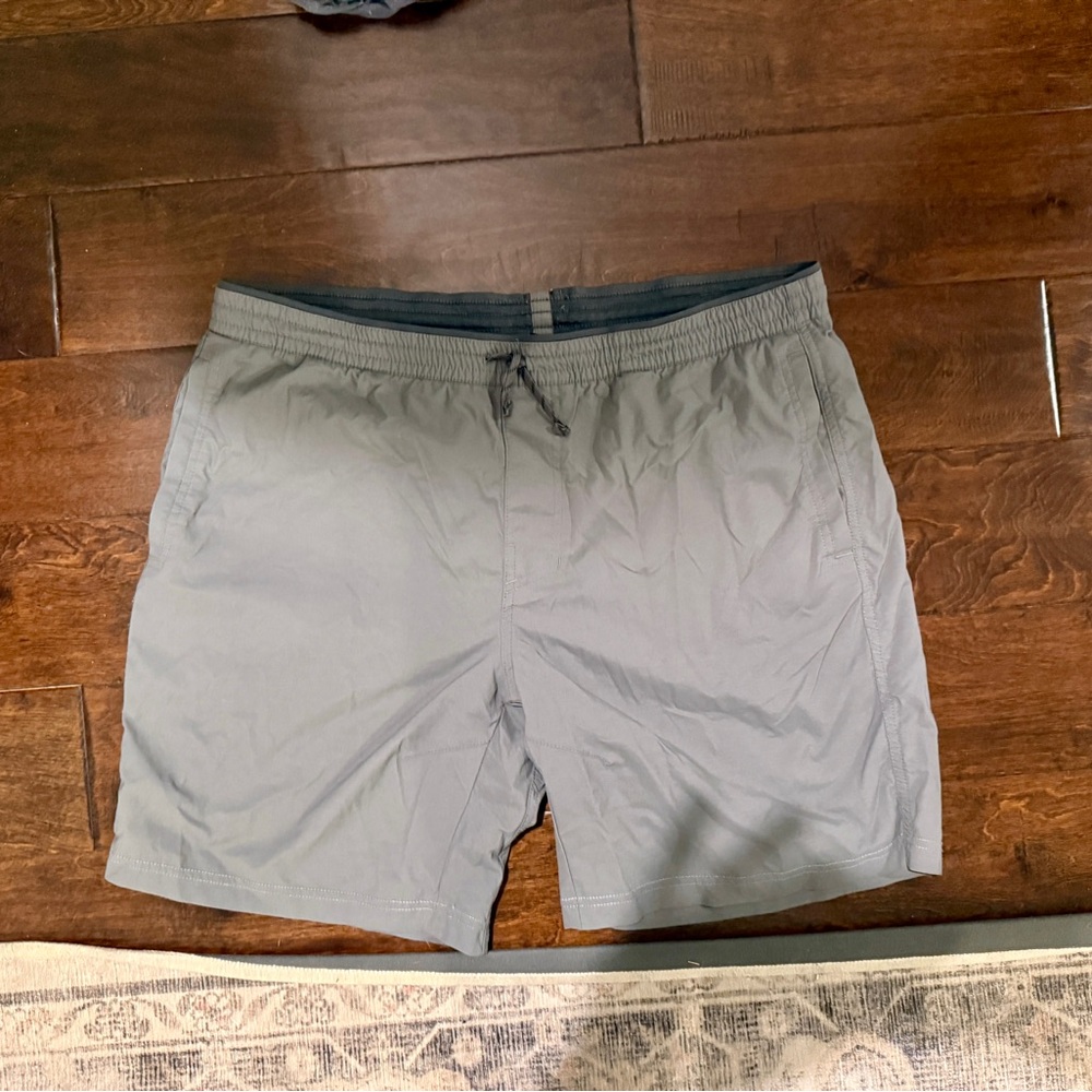 Kuhl Men's Athletic Shorts - Light Gray with Dark Gray Waistband